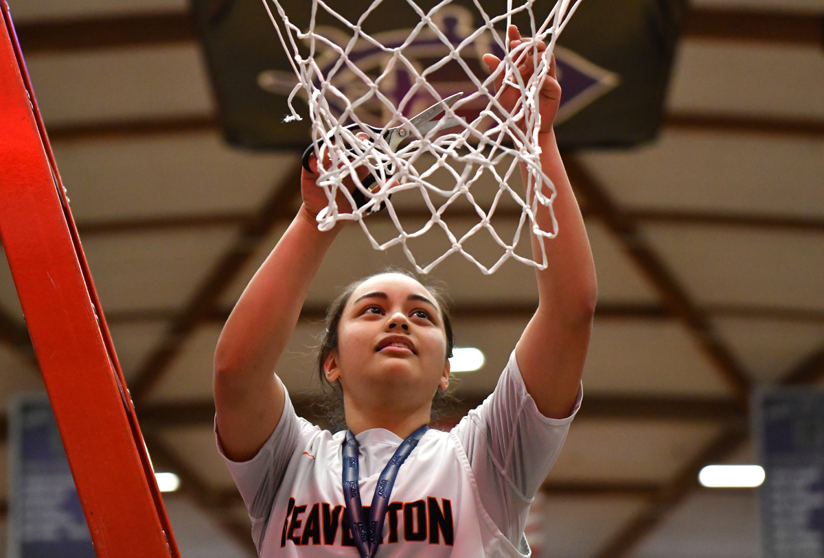 z Beaverton Barlow girls basketball Taylor Balkom 56
